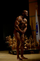 041815_Guest_Poser-7