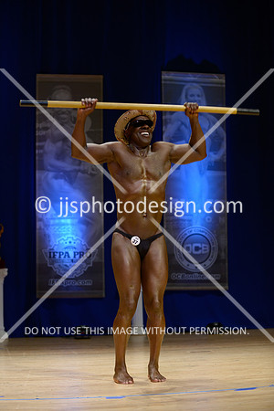041815_Comp_37-25