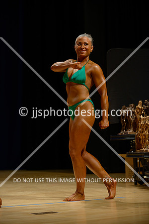 041815_Wom_Nov-28
