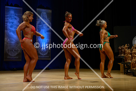 041815_Wom_Nov-8