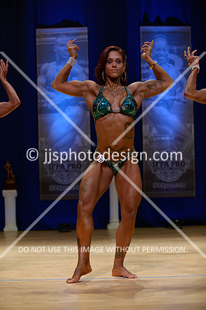 041815_Wom_Phys-10