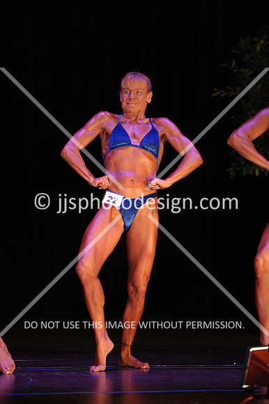 102916_WomMas-022