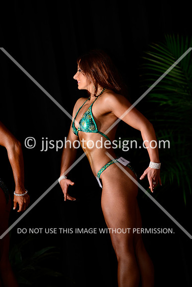 102514_Fig_Nov_Short-101