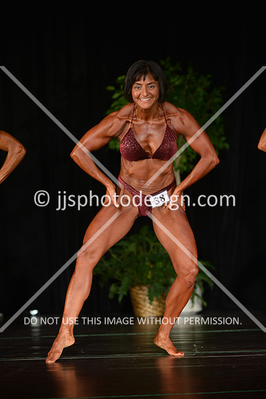 103115_WomMas-042