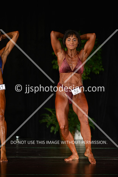 103115_WomMas-015