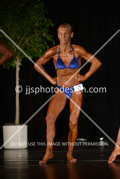 103115_WomMas-041