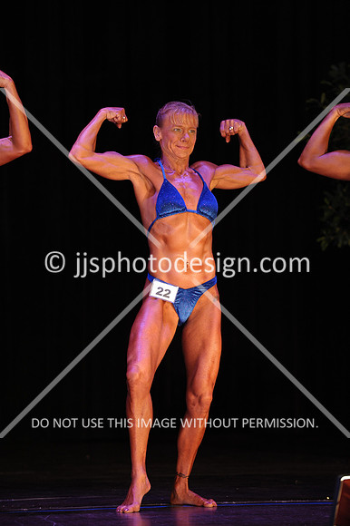 102916_WomMas-015