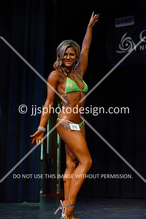 091413_Kristen_R-15