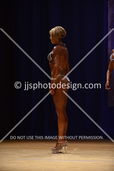 042316_Fig_Debut-009