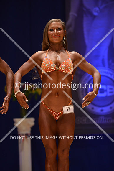 042316_Fig_Debut-069