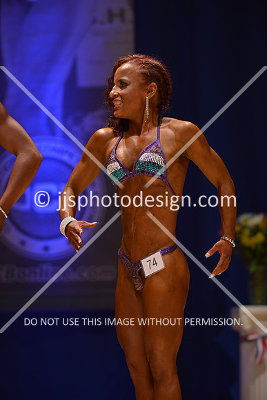 042316_Fig_Debut-087