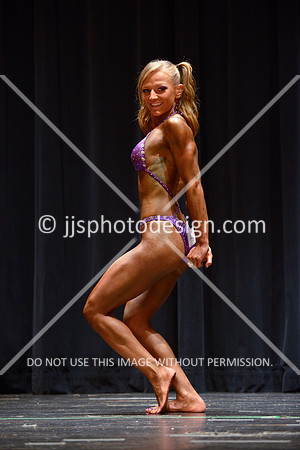 092813_Wom_Nov-28