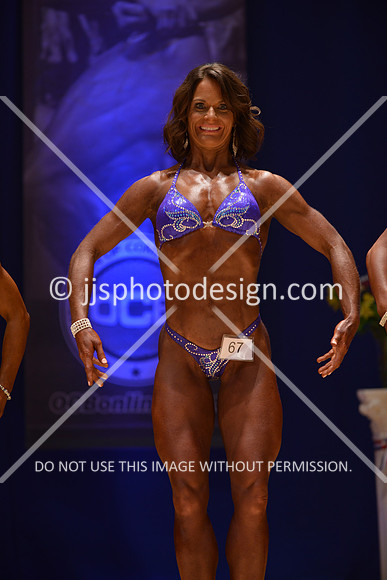 042316_Fig_Debut-033