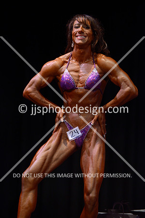 091413_Wom_Nov-25