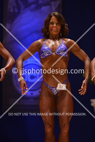 042316_Fig_Debut-068