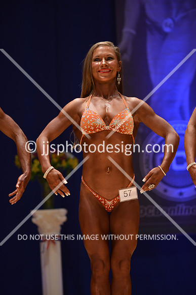 042316_Fig_Debut-034