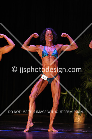 102916_WomMas-012
