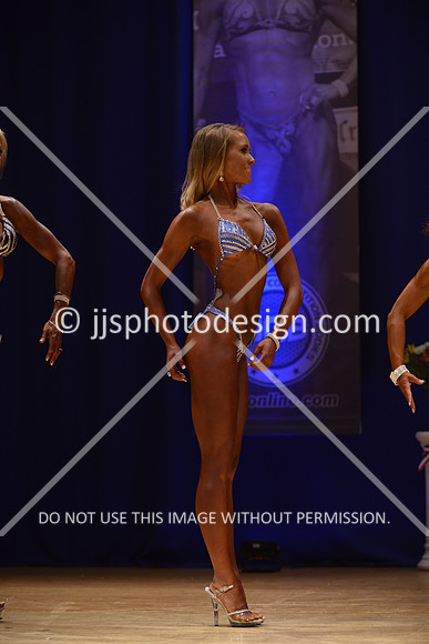 042316_Fig_Debut-022
