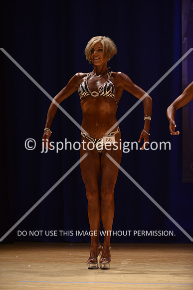 042316_Fig_Debut-024