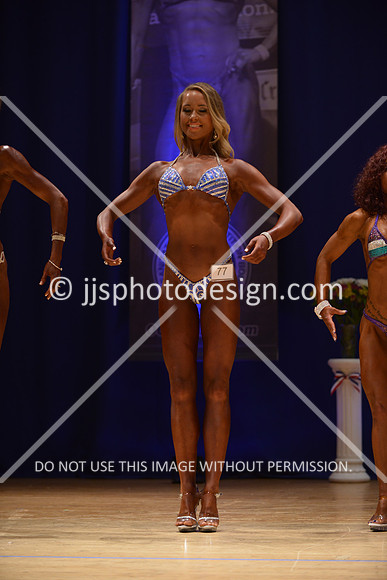 042316_Fig_Debut-025