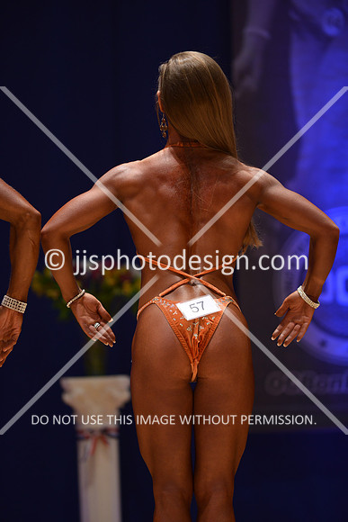 042316_Fig_Debut-078