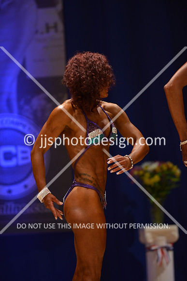 042316_Fig_Debut-092