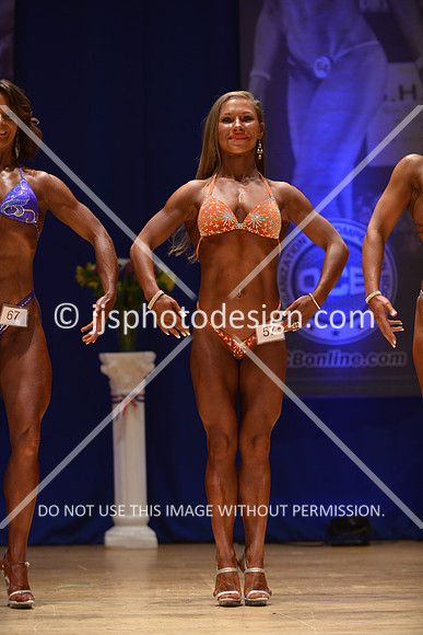 042316_Fig_Debut-028