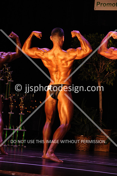102817_MenOpenMiddle-047
