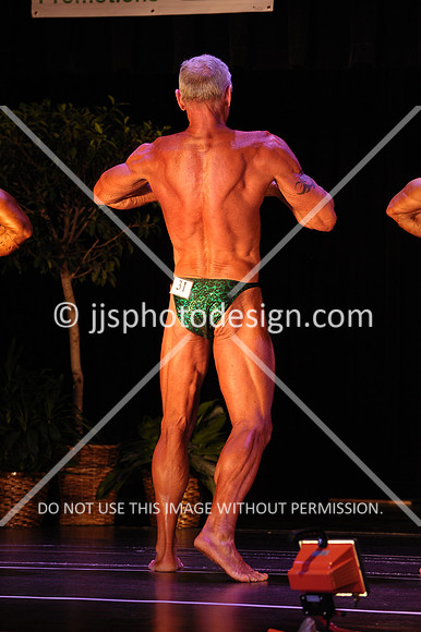 102817_MenOpenMiddle-055
