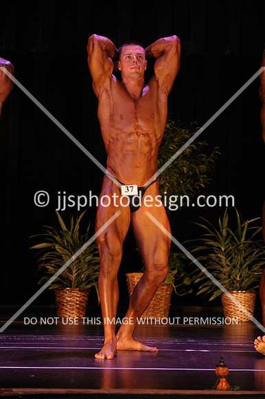 102817_MenOpenMiddle-073