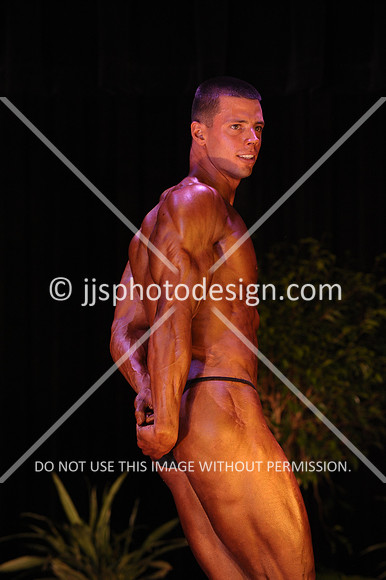 102817_MenOpenMiddle-085