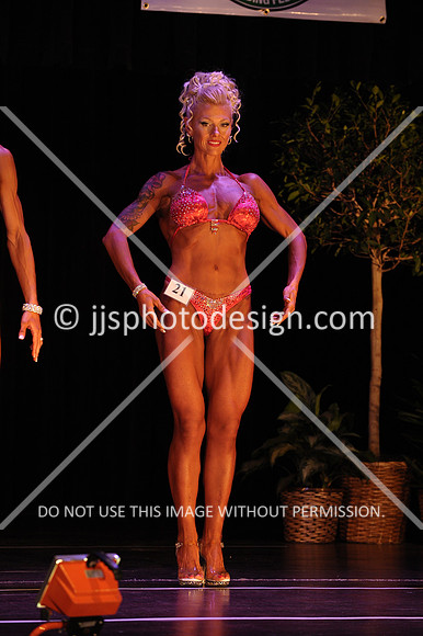 102817_WomFitBodyNovice-015