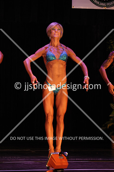 102817_WomFitBodyNovice-016