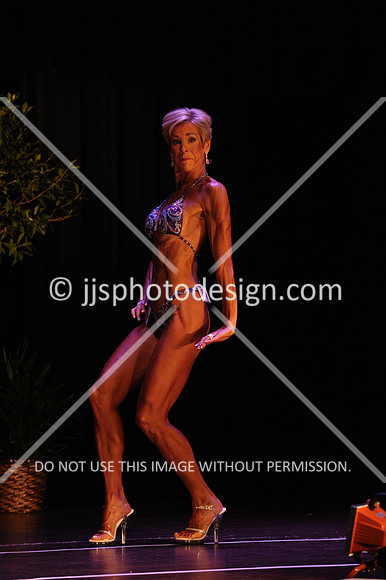 102817_WomFitBodyNovice-031