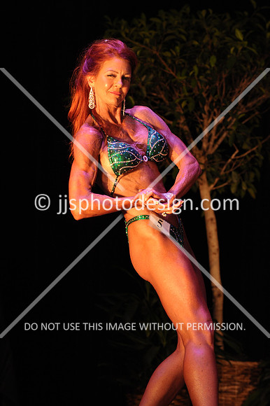 102817_WomFitBodyNovice-047
