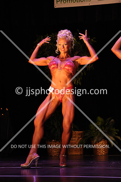 102817_WomFitBodyNovice-070