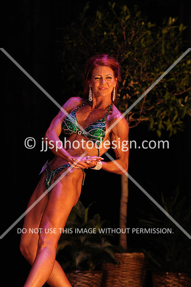 102817_WomFitBodyNovice-097