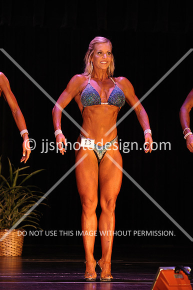 102817_WomFitBodyOpen-018