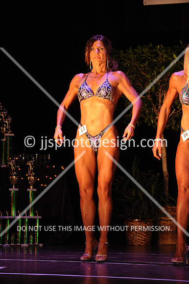 102817_WomFitBodyOpen-020
