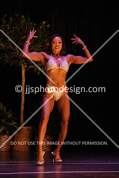 102817_WomFitBodyOpen-027