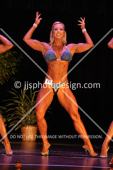 102817_WomFitBodyOpen-032