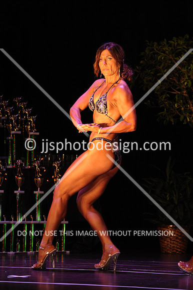 102817_WomFitBodyOpen-035