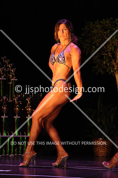 102817_WomFitBodyOpen-042