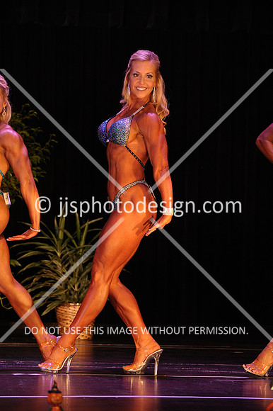 102817_WomFitBodyOpen-046