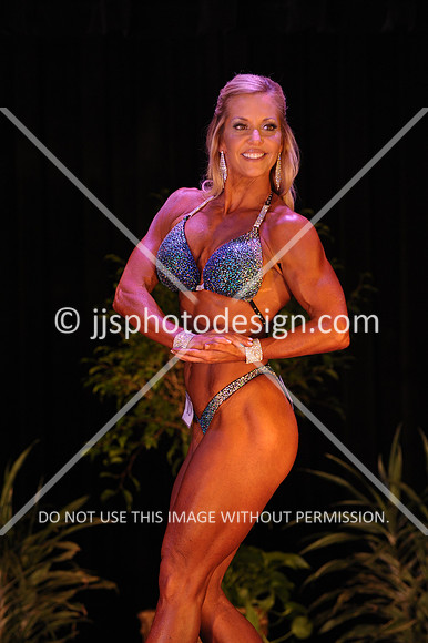 102817_WomFitBodyOpen-095