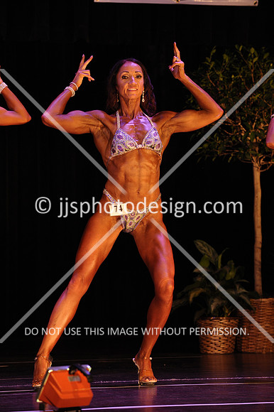 102817_WomFitBodyOpen-111