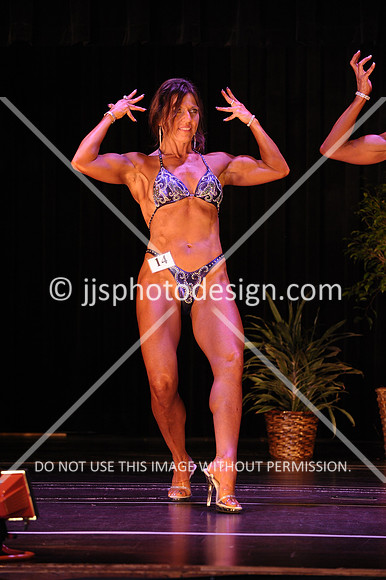 102817_WomFitBodyOpen-128