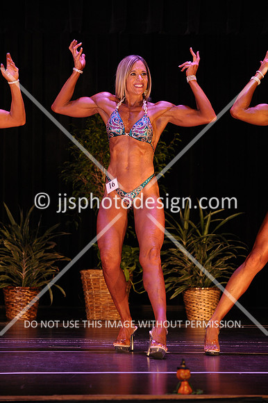 102817_WomFitBodyOpen-129