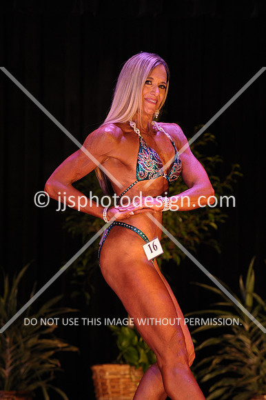 102817_WomFitBodyOpen-137