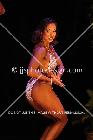 102817_WomFitBodyOpen-139